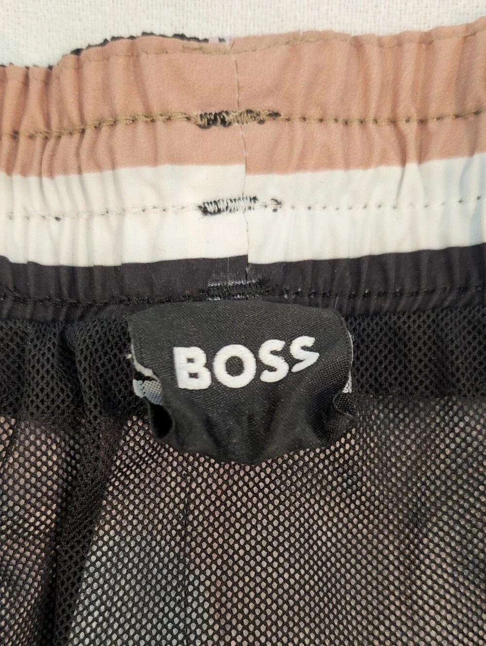 Boss Men's Tropical Floral Swim Trunks Size Large Pink and Black